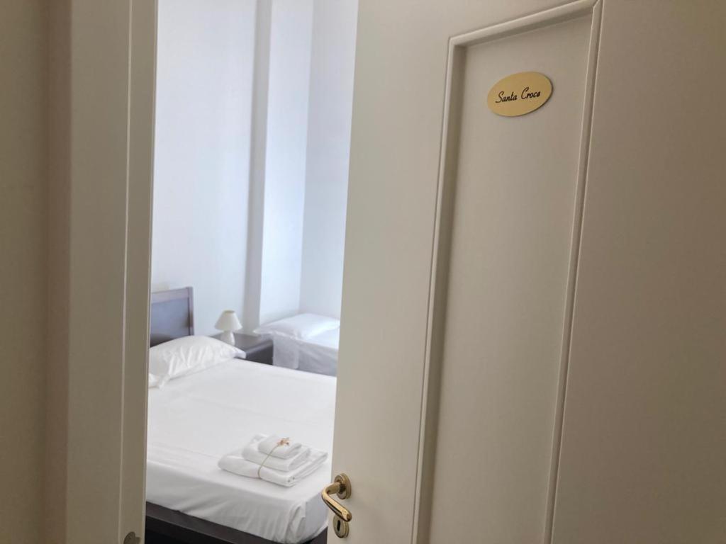 Gatto Bianco La Dimora Storica Bed & Breakfast Lecce Exterior photo