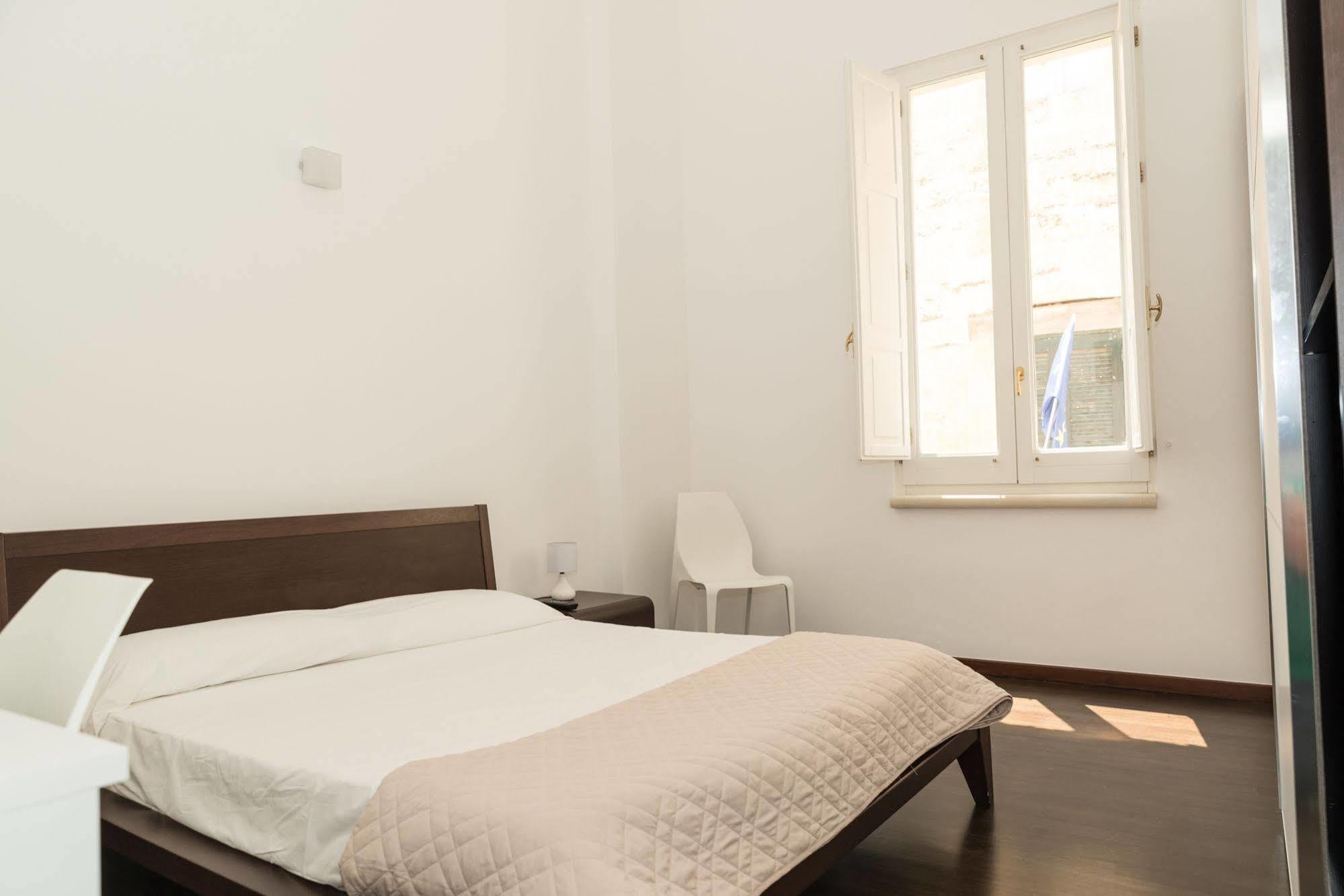 Gatto Bianco La Dimora Storica Bed & Breakfast Lecce Exterior photo